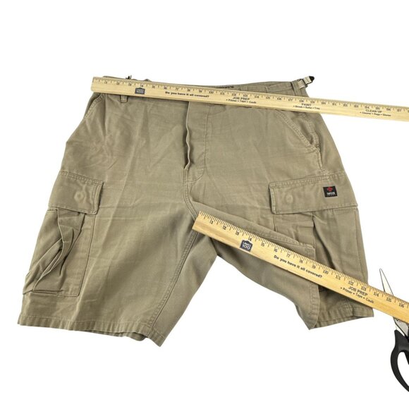 Suisse Sport Mens Cargo Shorts Khaki Cotton Utility Pockets Size Medium Casual - Picture 7 of 8